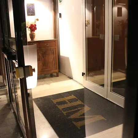 玛瑞安尼酒店 酒店 耶西